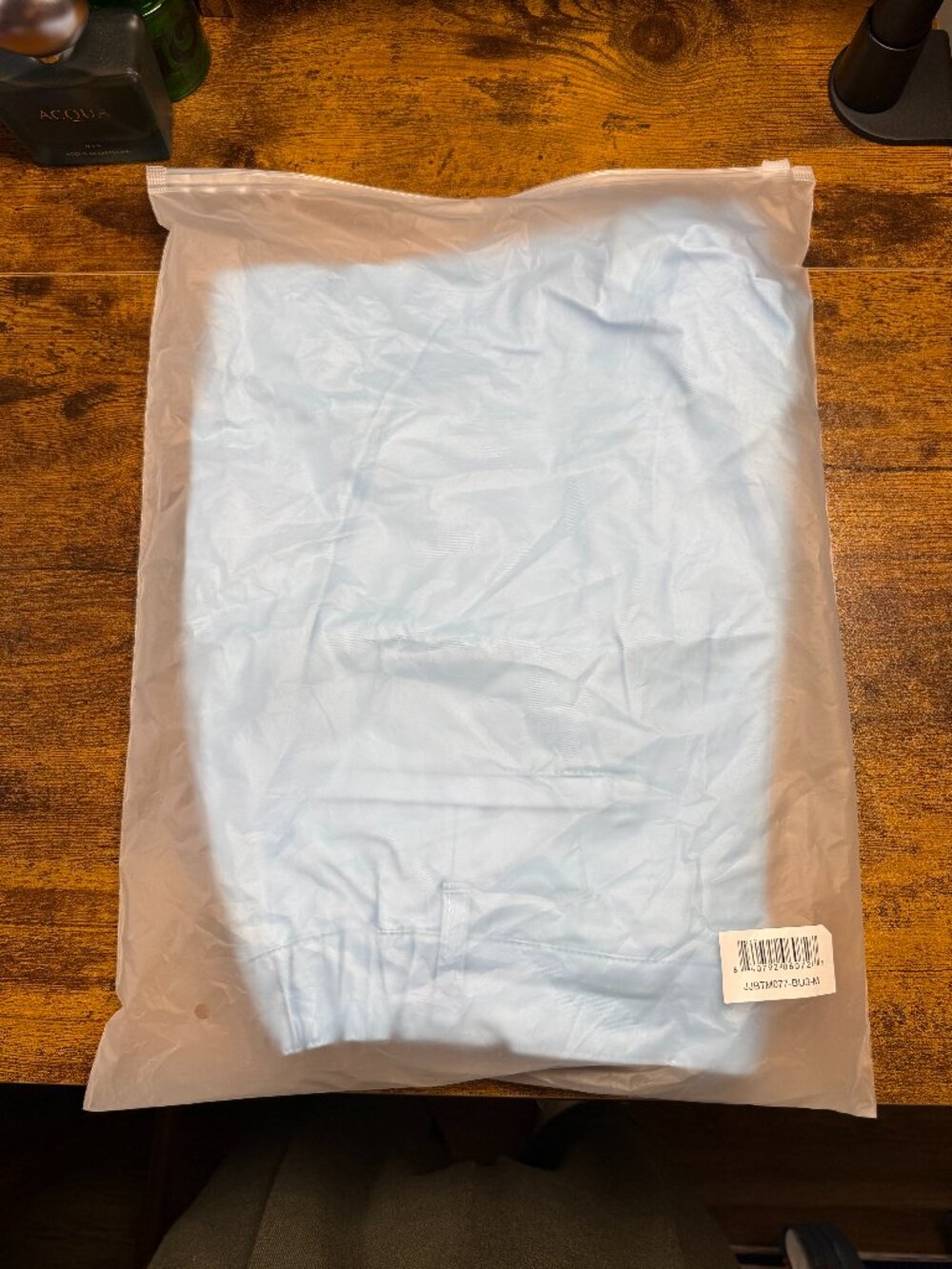 Muscle-fit Men's 2.5'' Stretchy Chino Shorts - Pale Blue - Picture 2 of 2